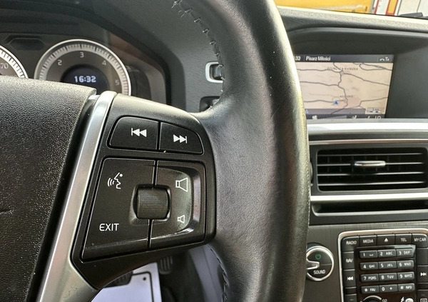 Volvo V60 cena 41000 przebieg: 242000, rok produkcji 2013 z Kłodzko małe 667